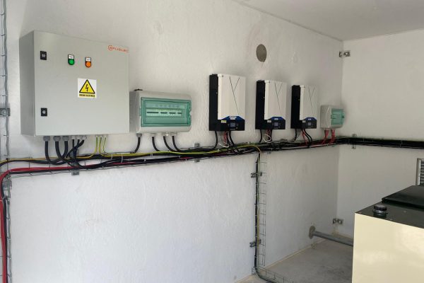 planta-fotovoltaica-aplielec planta-fotovoltaica-aplielec